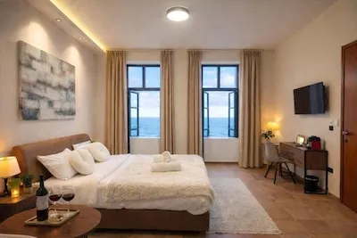 endless blue suites tampakaria chania waterfront pool