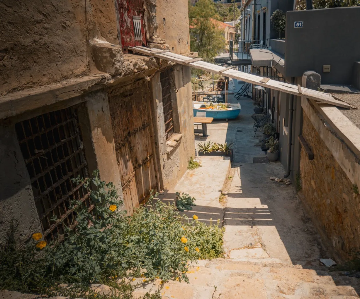 the quiet pocket of chania, Tampakaria 