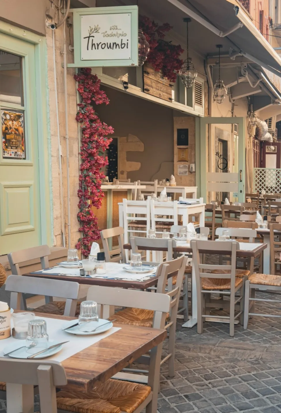 Throumbi restaurant chania