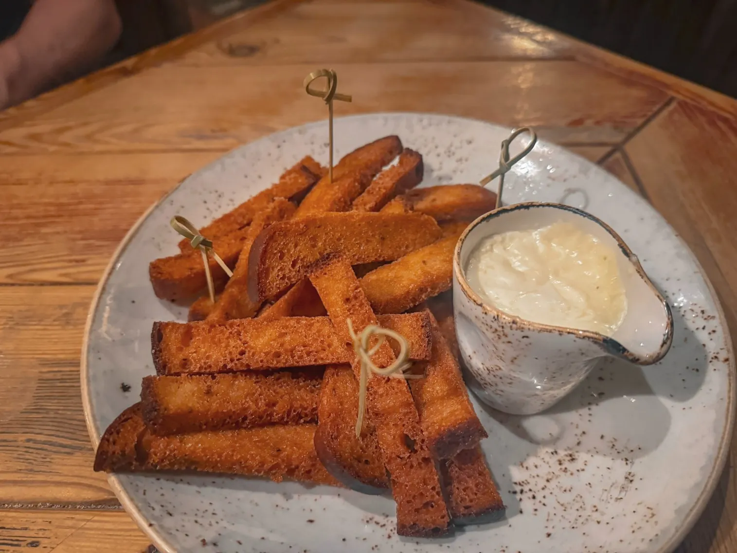 Kepta Duona fried bread sticks what to eat in Lithuania