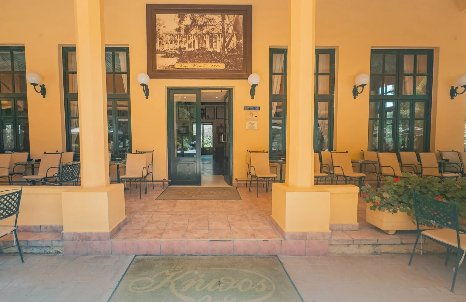 Kipos cafe, chania's oldest cafes dating back to 1870