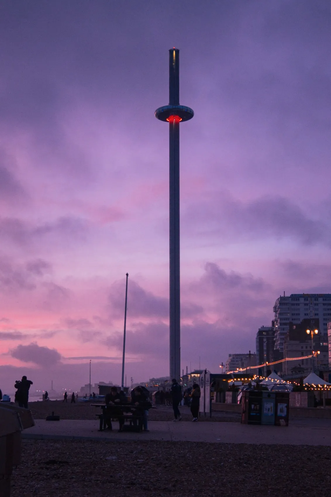 brighton i360 at sunset