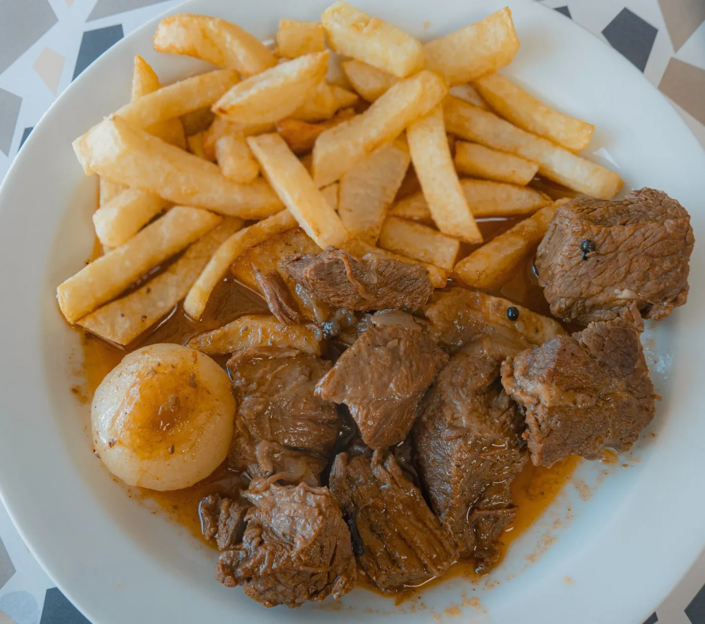 beef stifado with chips