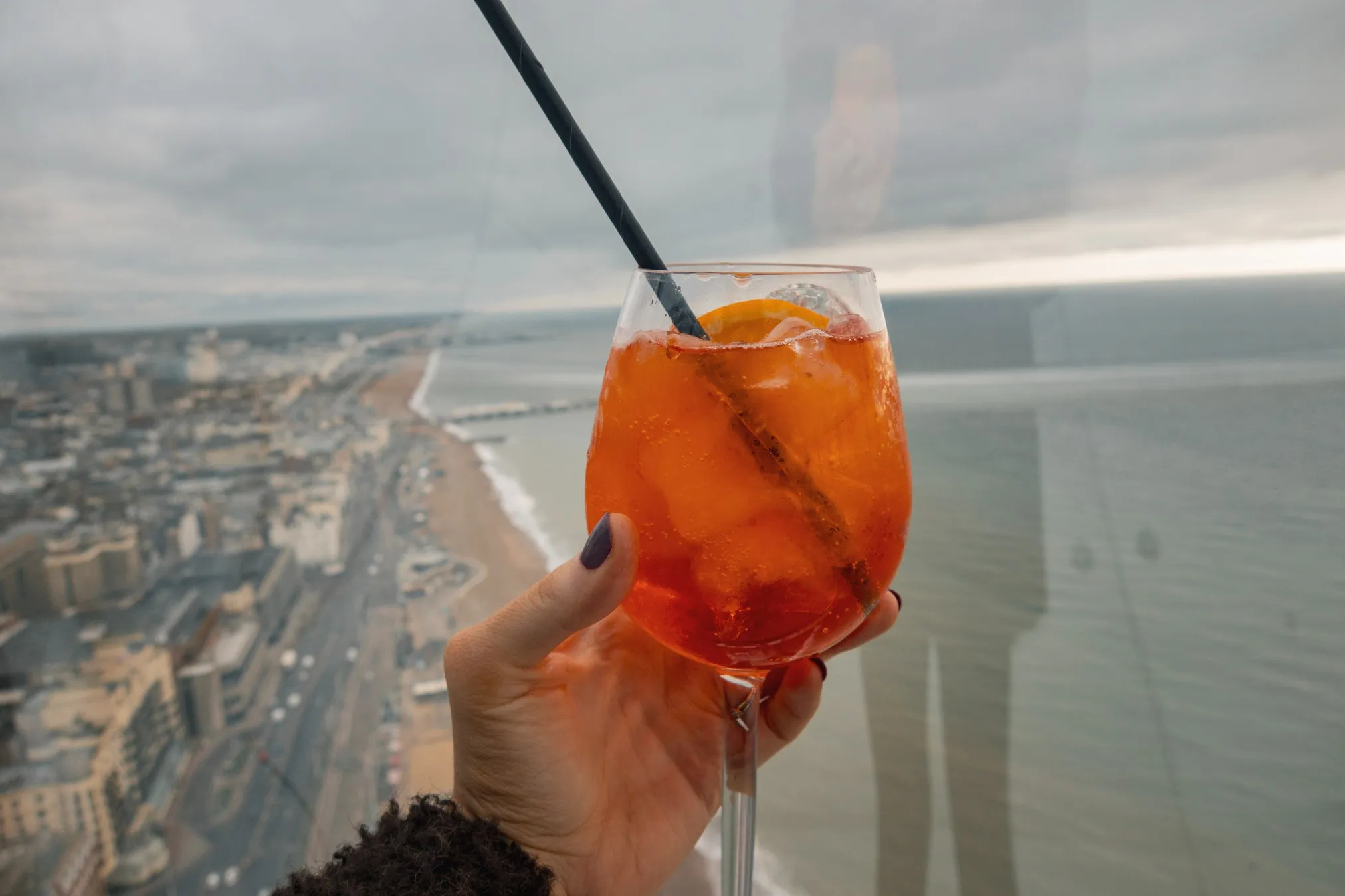 aperol spritz brighton i360