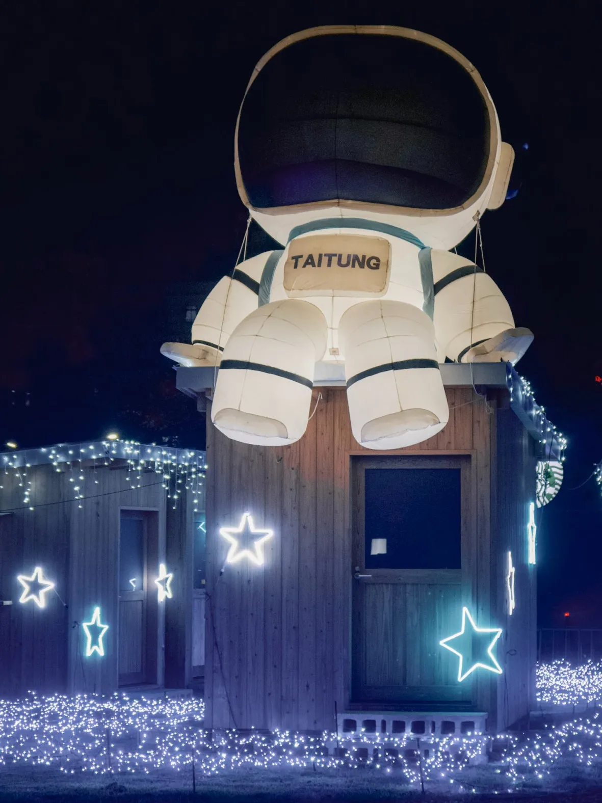 taitung music village astronaut