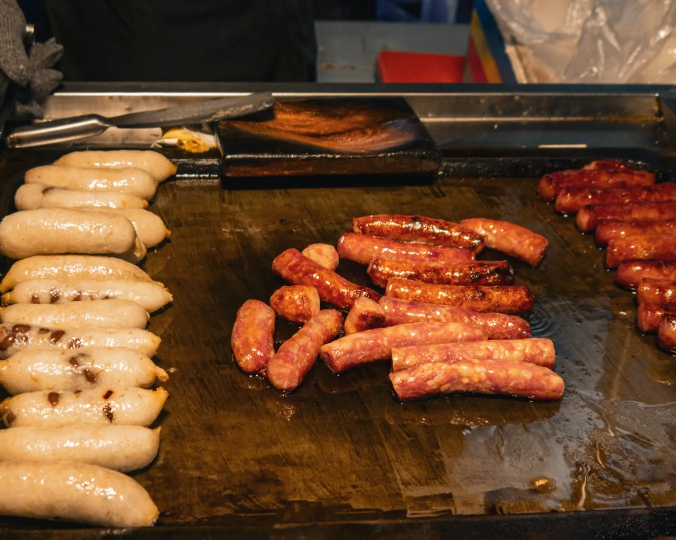 taiwanese sausage at night market taitung